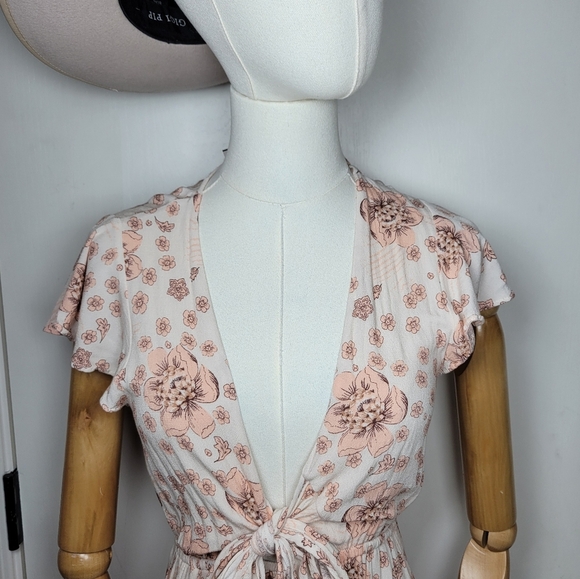 Olivaceous Pink Cottagecore Whimsical High-Low Flutter Sleeve Floral Dress Small - Picture 5 of 12